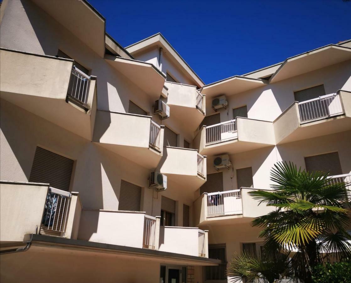 Hotel Enrica Cervia Exterior foto
